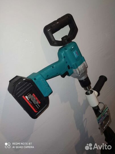 Ледобур с шуруповертом для рыбалки силовым