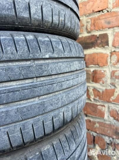 Pirelli P Zero 235/35 R19 91Y