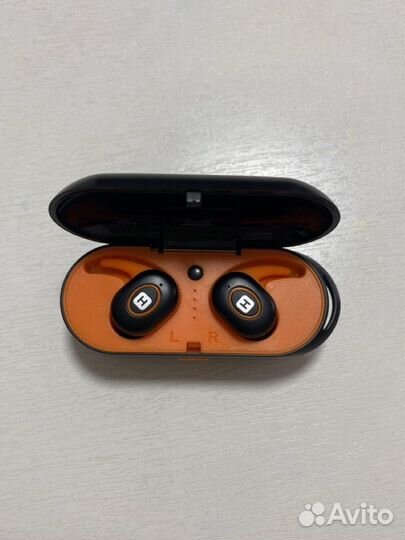 Беспроводные наушники