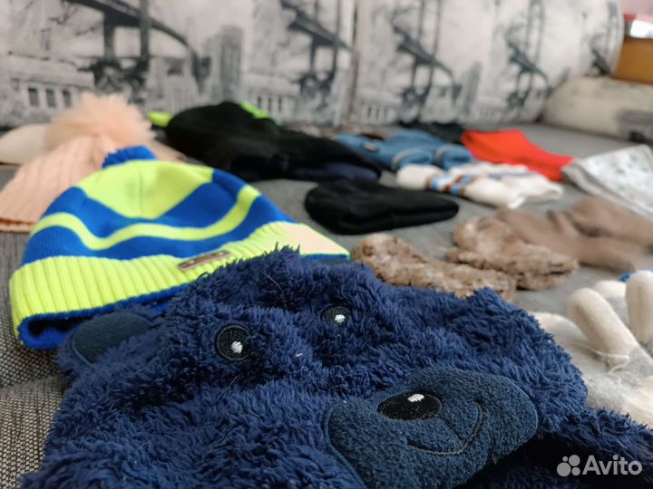 Шапки, шарфы, варежки, перчатки на ребёнка