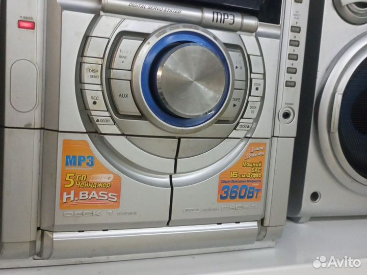 Музыкальный центр