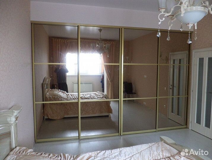 Шкаф с зеркалом индивидуальный подход