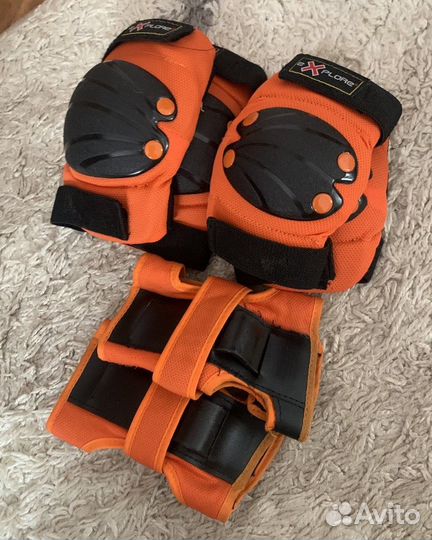 Роликовые коньки