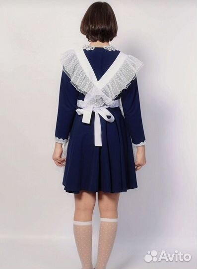 Белый школьный фартук