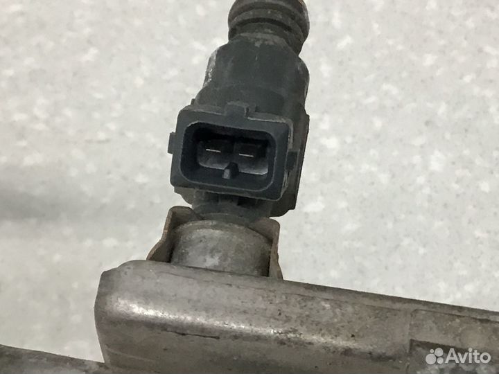 Рейка топливная (рампа) Honda Jazz 2002-2008