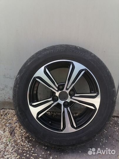 Литые диски R15 на hyundai solaris бу 4 шт