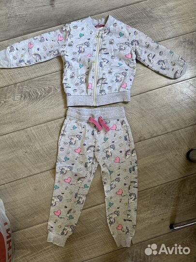 Спортивный костюм для девочки 104