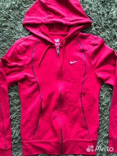 Женская одежда