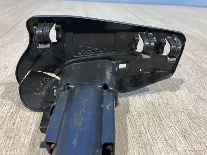 Кронштейн омывателя фары VW Tiguan 2 правый