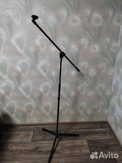Стойка для микрофона напольная + эласт. держатель