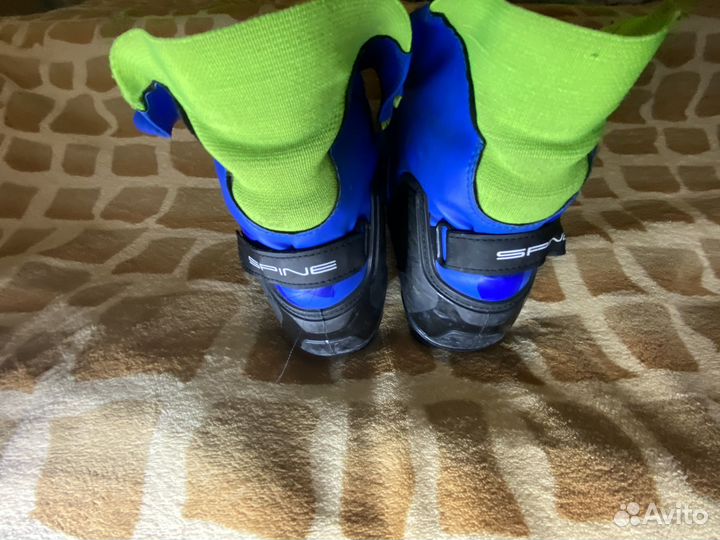 Ботинки зимние для беговых лыж классический стиль