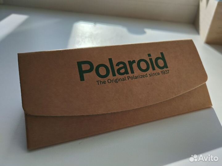 Солнцезащитные очки Polaroid