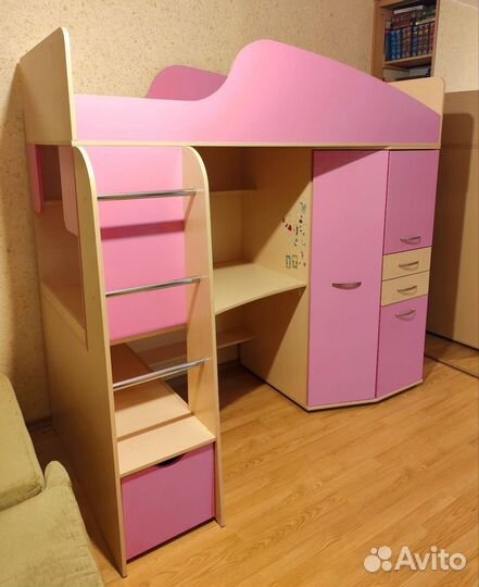 Кровать детская со столом