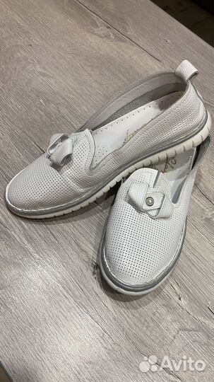 Туфли женские, слипоны