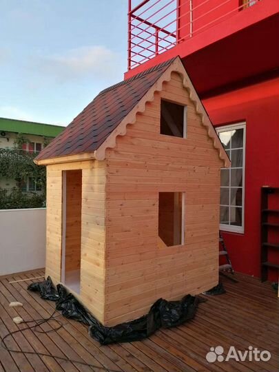 Детский игровой домик из дерева