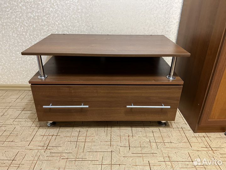 Тумба под телевизор