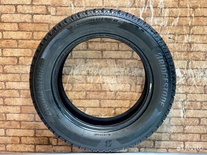 Bridgestone Ice Cruiser 7000 185/65 R15