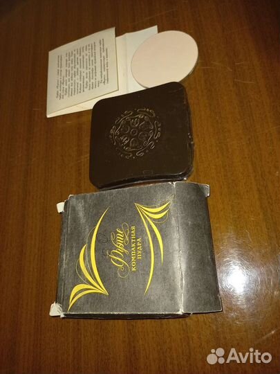 Компактная пудра и духи масло Болгарская роза