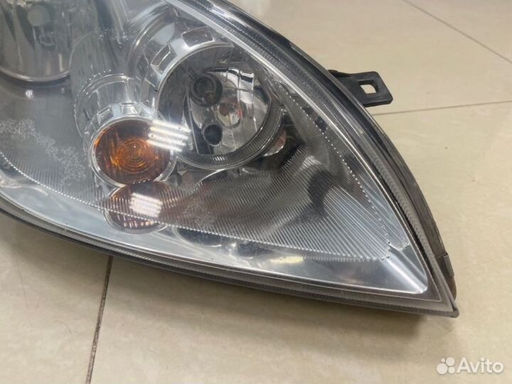 Фара передняя правая Mitsubishi Colt Z34A 135930
