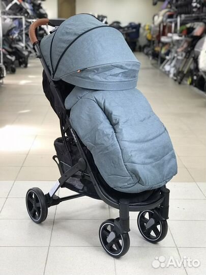 Коляска прогулочная с амортизацией