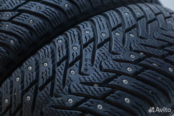 Колеса Toyota оригинал 16r Nokian 215/60 99T Hakka