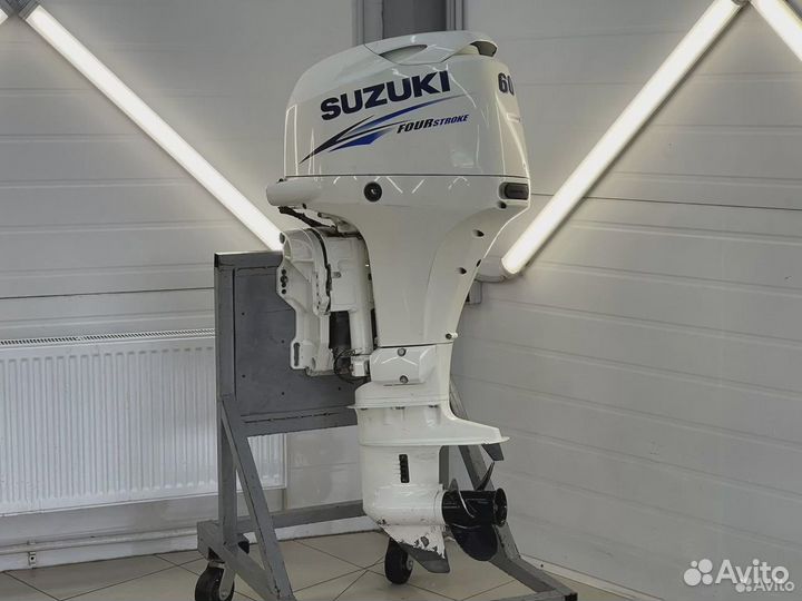Лодочный мотор Suzuki (Сузуки) DF60ATL, белый