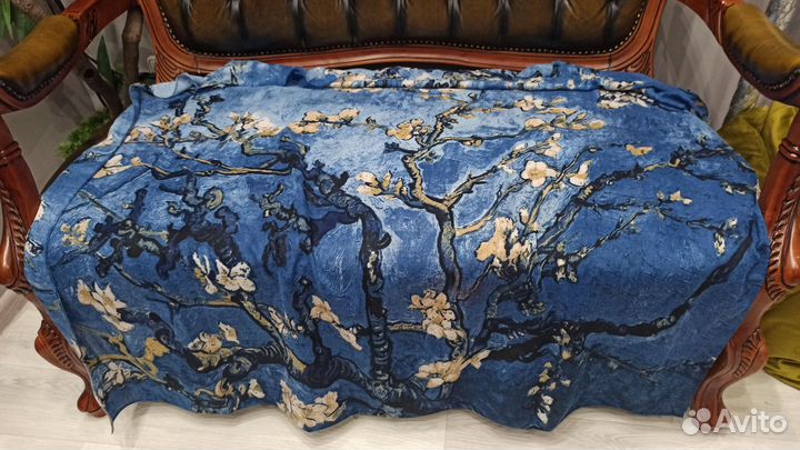 Платок шаль 140 шерсть salvatore ferragamo италия