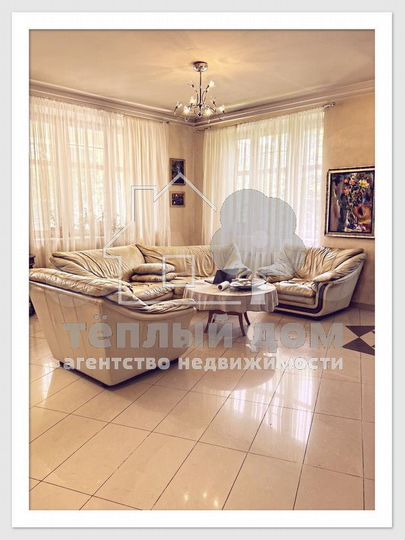 Дом 380 м² на участке 7 сот.