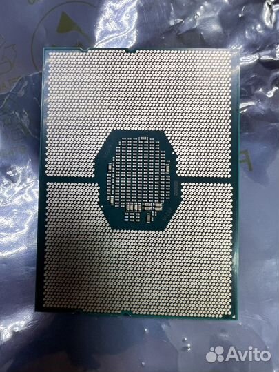 Intel Xeon Silver 4112