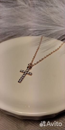 Цепочка с крестиком