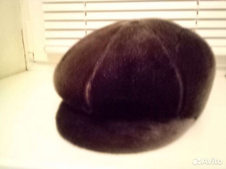Меховая мужская шапка