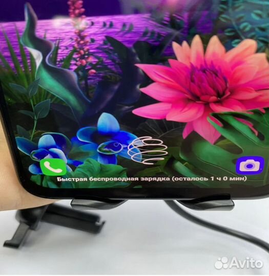 Автомобильный держатель для телефона с зарядкой