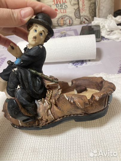 Статуэтка Чарли