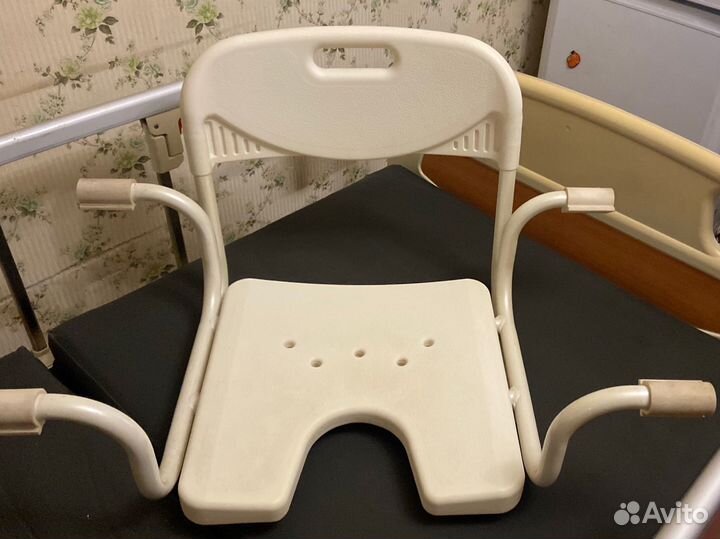 Сиденье для ванны