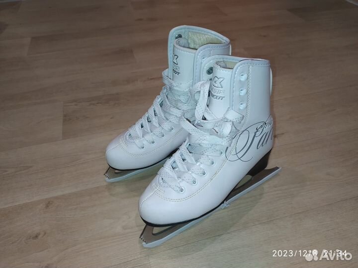 Продам коньки женские