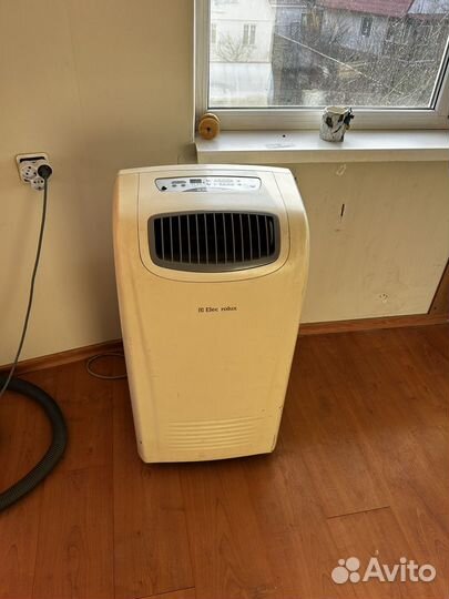 Кондиционер мобильный Electrolux eacm-12 1.8 квт