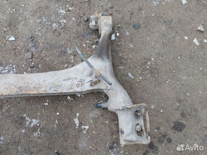 Задняя балка toyota corolla e120