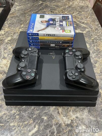Sony PS4 pro 1tb + Fifa23 / UFC4 и много других
