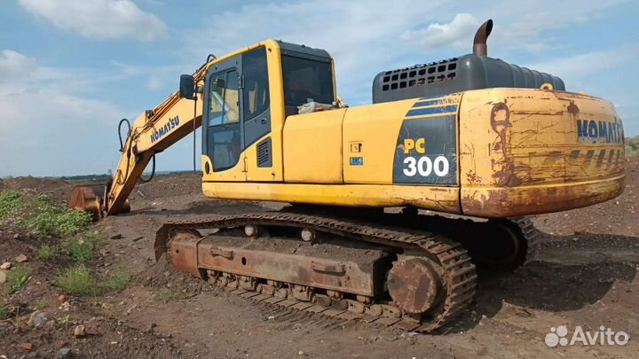 Гусеничный экскаватор Komatsu PC300, 2012