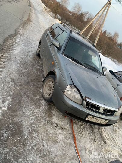 Лобовое приора универсал