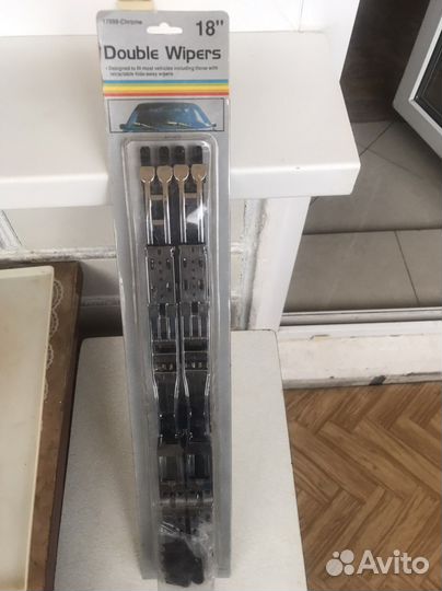 Дворники на лобовое стекло автомобиля