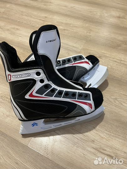 Коньки хоккейные Tecno Pro Toronto