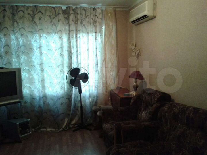 2-к. квартира, 40 м², 1/2 эт.