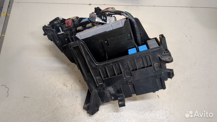 Блок предохранителей Lexus IS, 2014