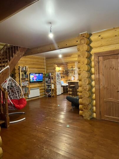 Дом 189 м² на участке 12 сот.