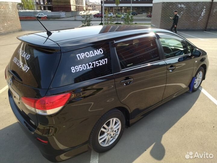 Toyota Wish 1.8 CVT, 2012, 69 000 км