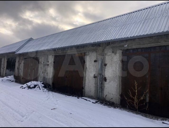 Гараж, > 30 м²