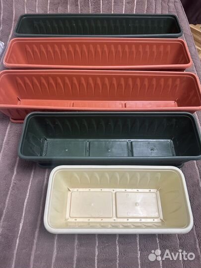 Ящики для цветов пластиковые