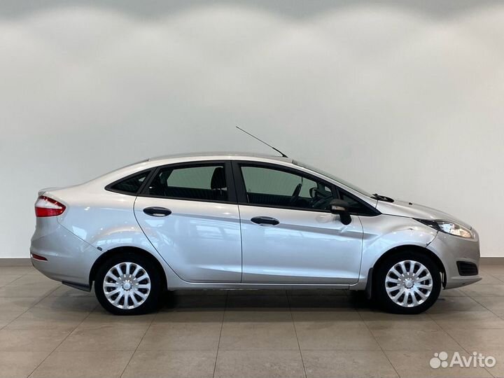 Ford Fiesta 1.6 МТ, 2015, 215 000 км