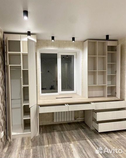 Рабочий стол угловой